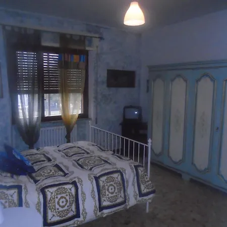Tropical Bed&Breakfast 3* Lucca