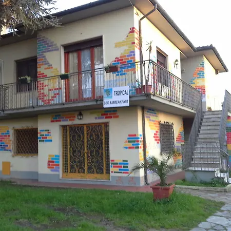 Tropical Bed&Breakfast Frühstückspension Lucca