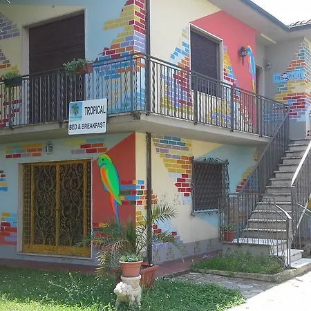 Tropical Bed&Breakfast Frühstückspension