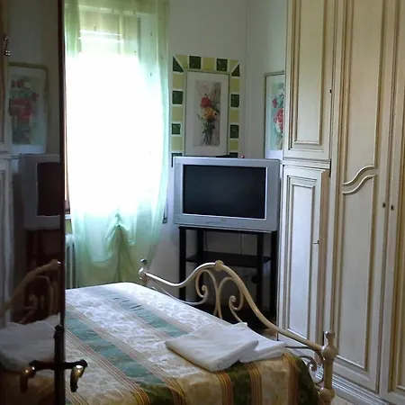 Tropical Bed&Breakfast 3* Lucca