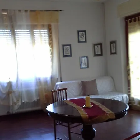 Tropical Bed&Breakfast Frühstückspension Lucca