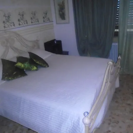 Frühstückspension Tropical Bed&Breakfast 3*