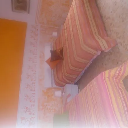 Tropical Bed&Breakfast Frühstückspension Lucca
